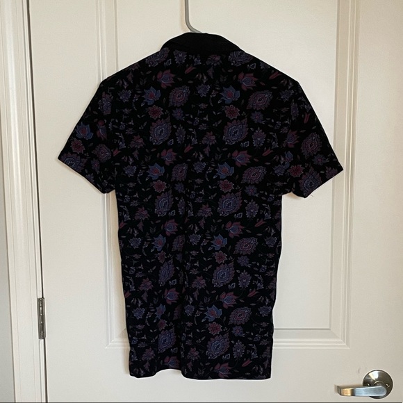 Express Black Paisley Patterned Polo - Picture 2 of 4